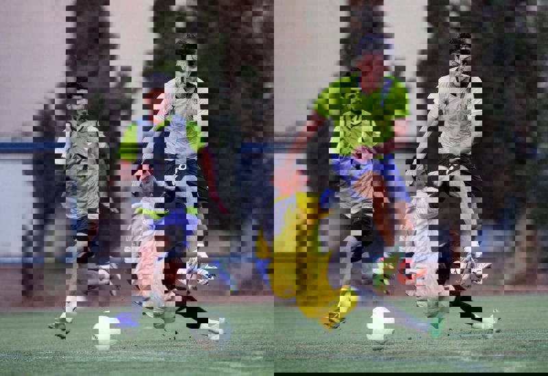 1906508