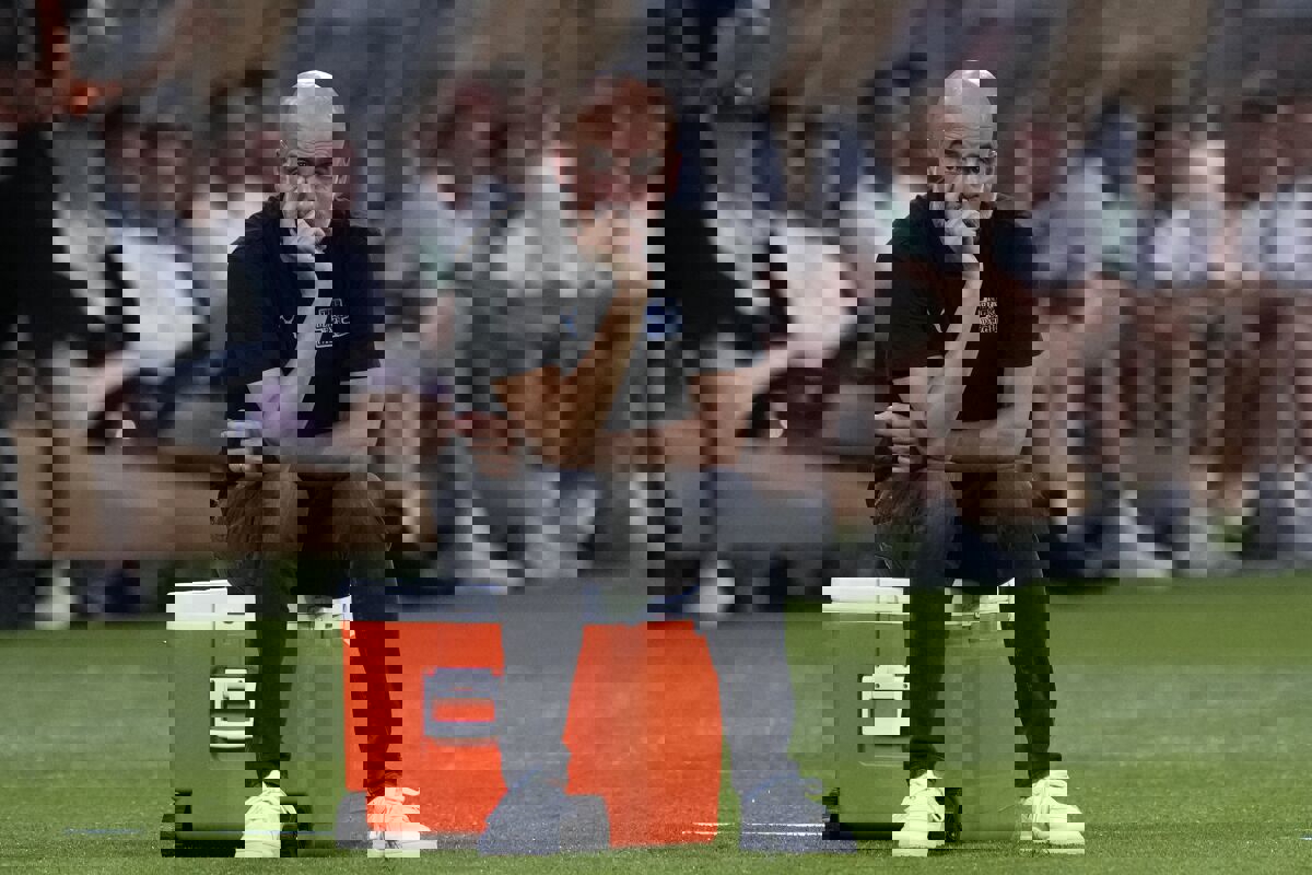 1906459