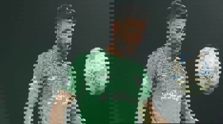پیراهن ذوب آهن ۱۴۰۳ رونمایی شد (عکس)