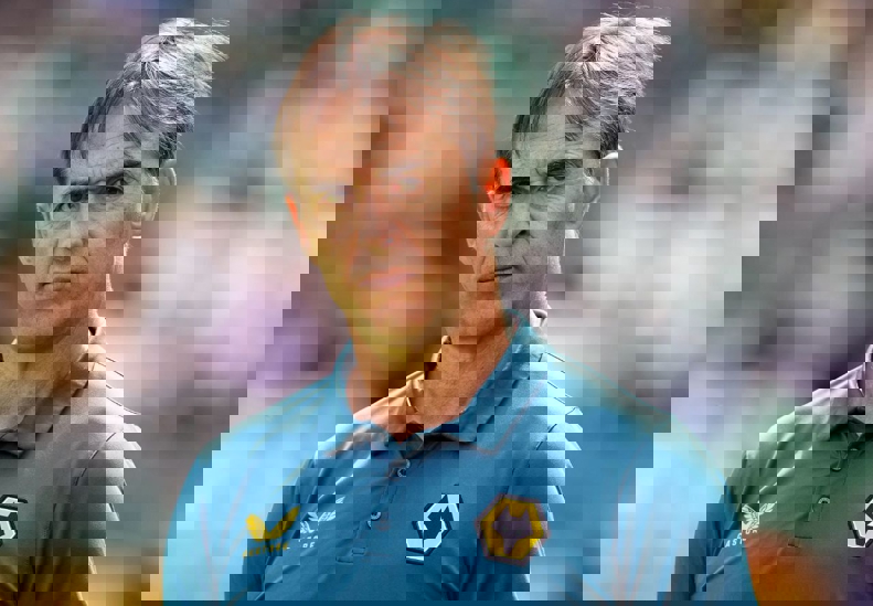 1906608