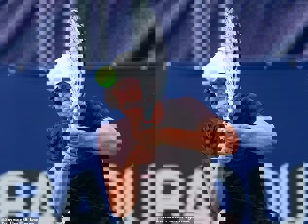 تمرینات سخت و عجیب این ستاره: حق نداری نفس بکشی!