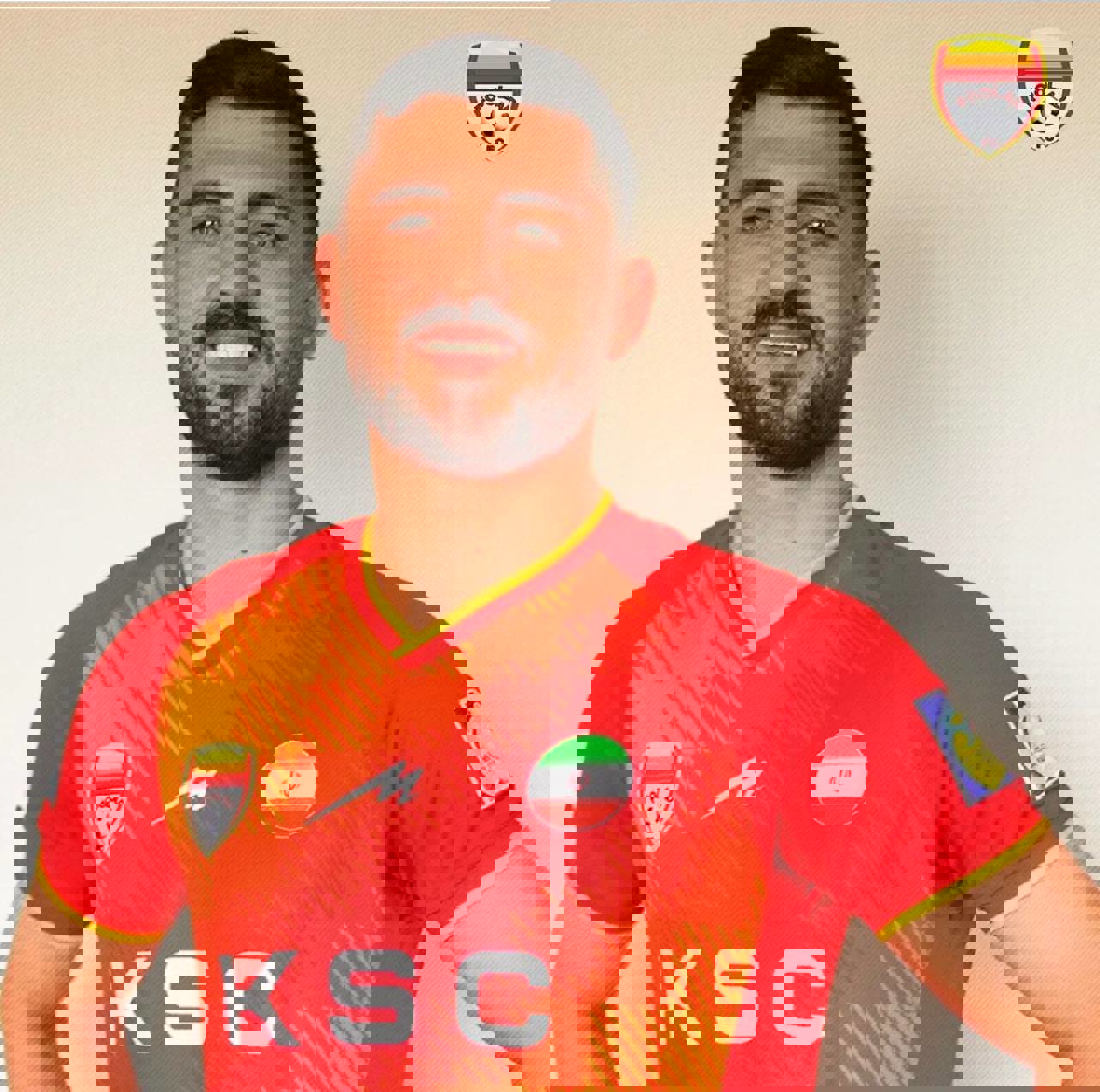 1906878