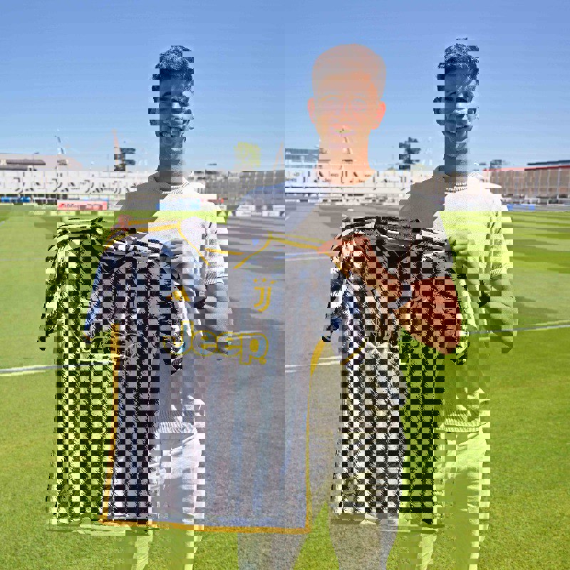 1906910