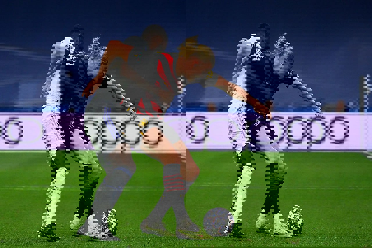 1907023