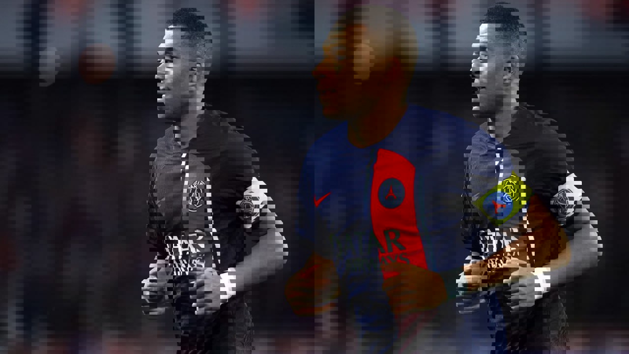 1907411