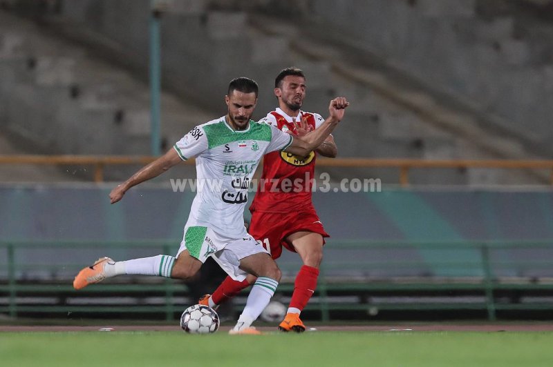 موسوی: عمدا یا سهوا گل پرسپولیس را آفساید نگرفتند