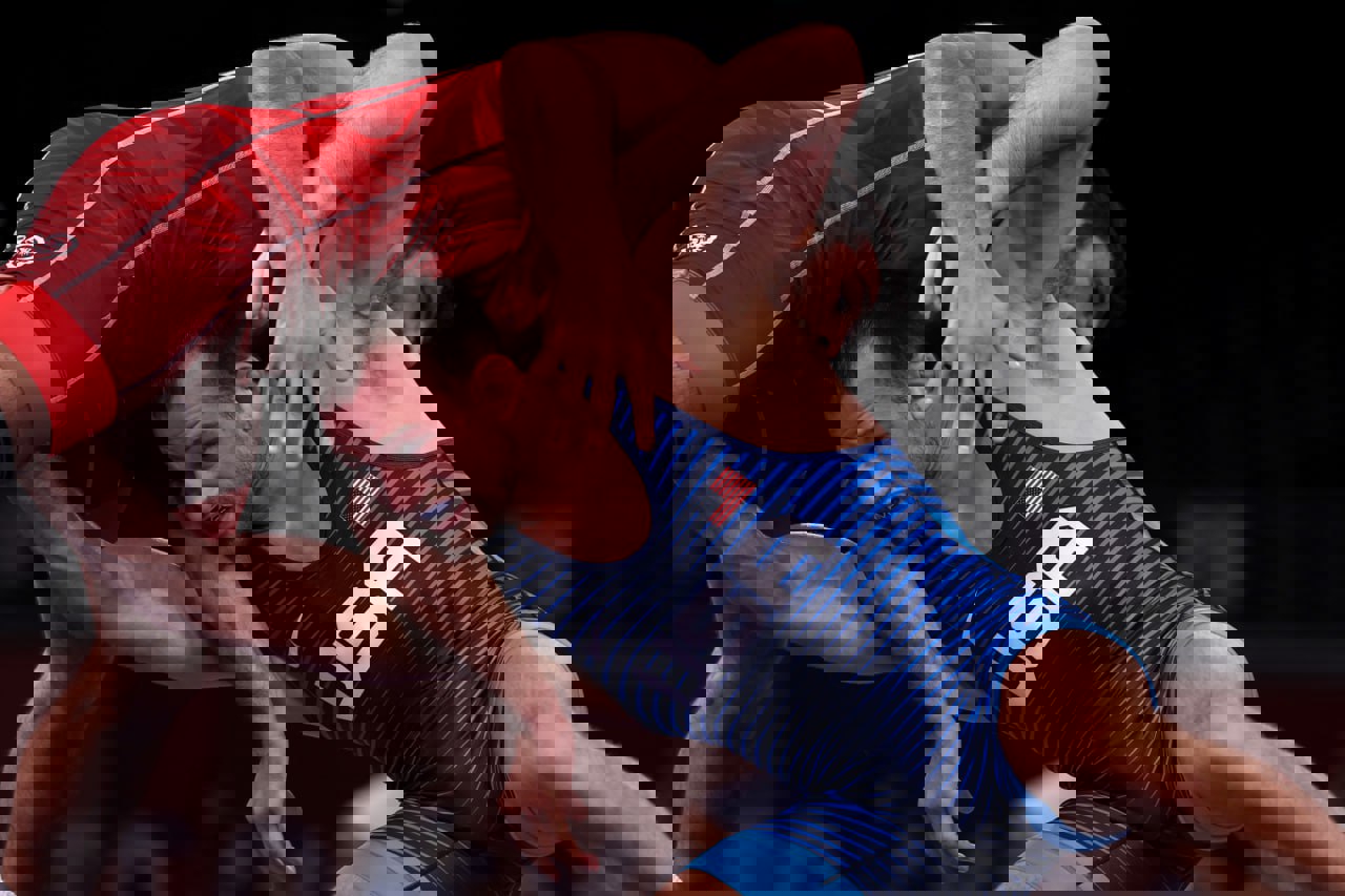 1907103