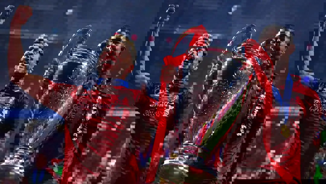 1907373