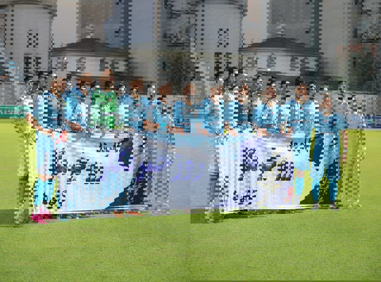 1907252