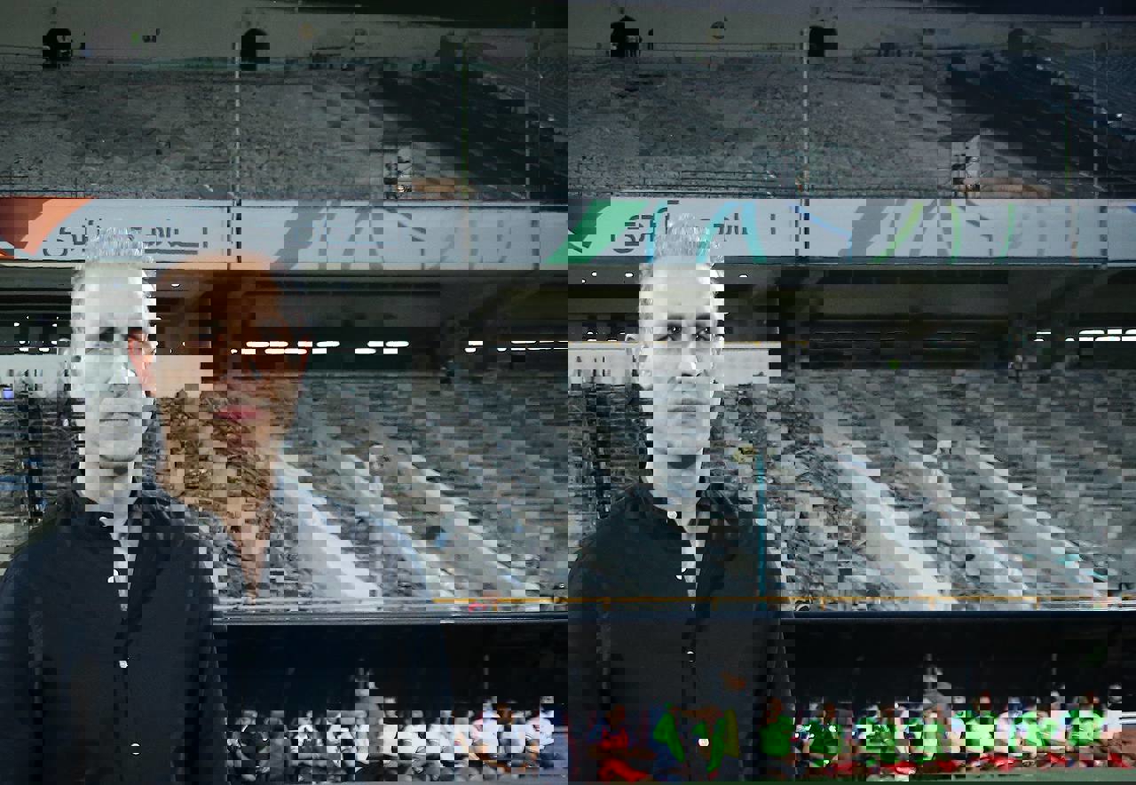 1907363