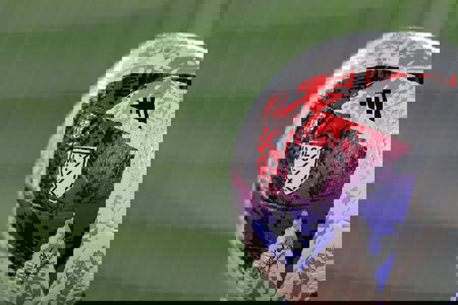 1907316