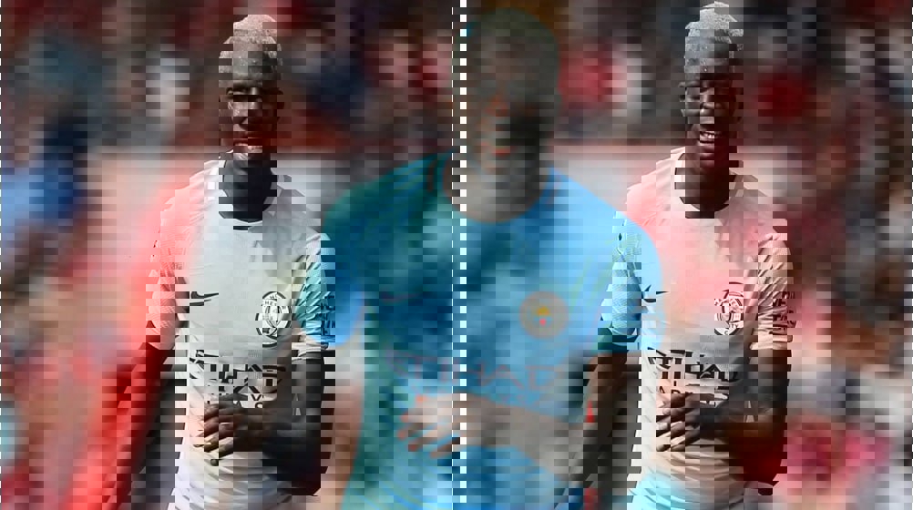 1907523