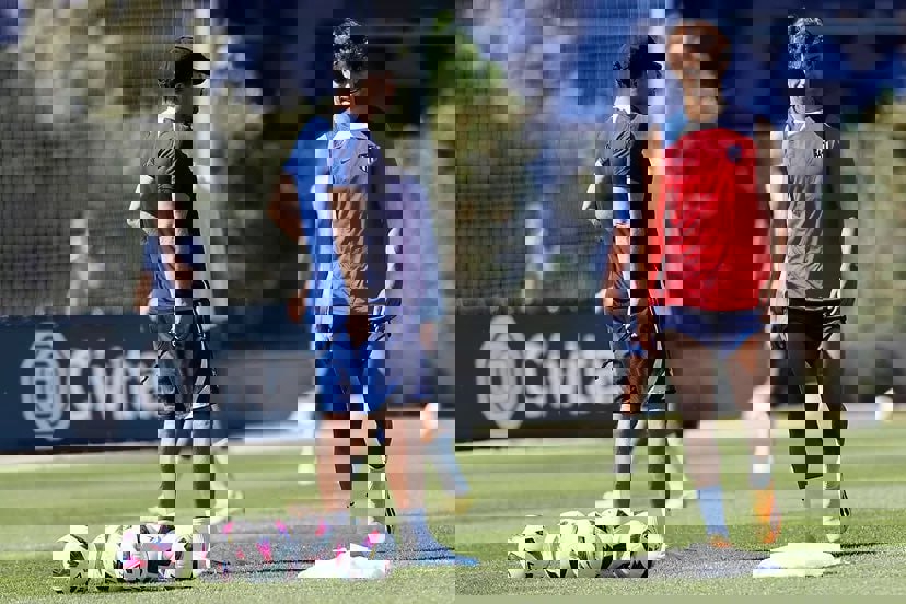 1907575