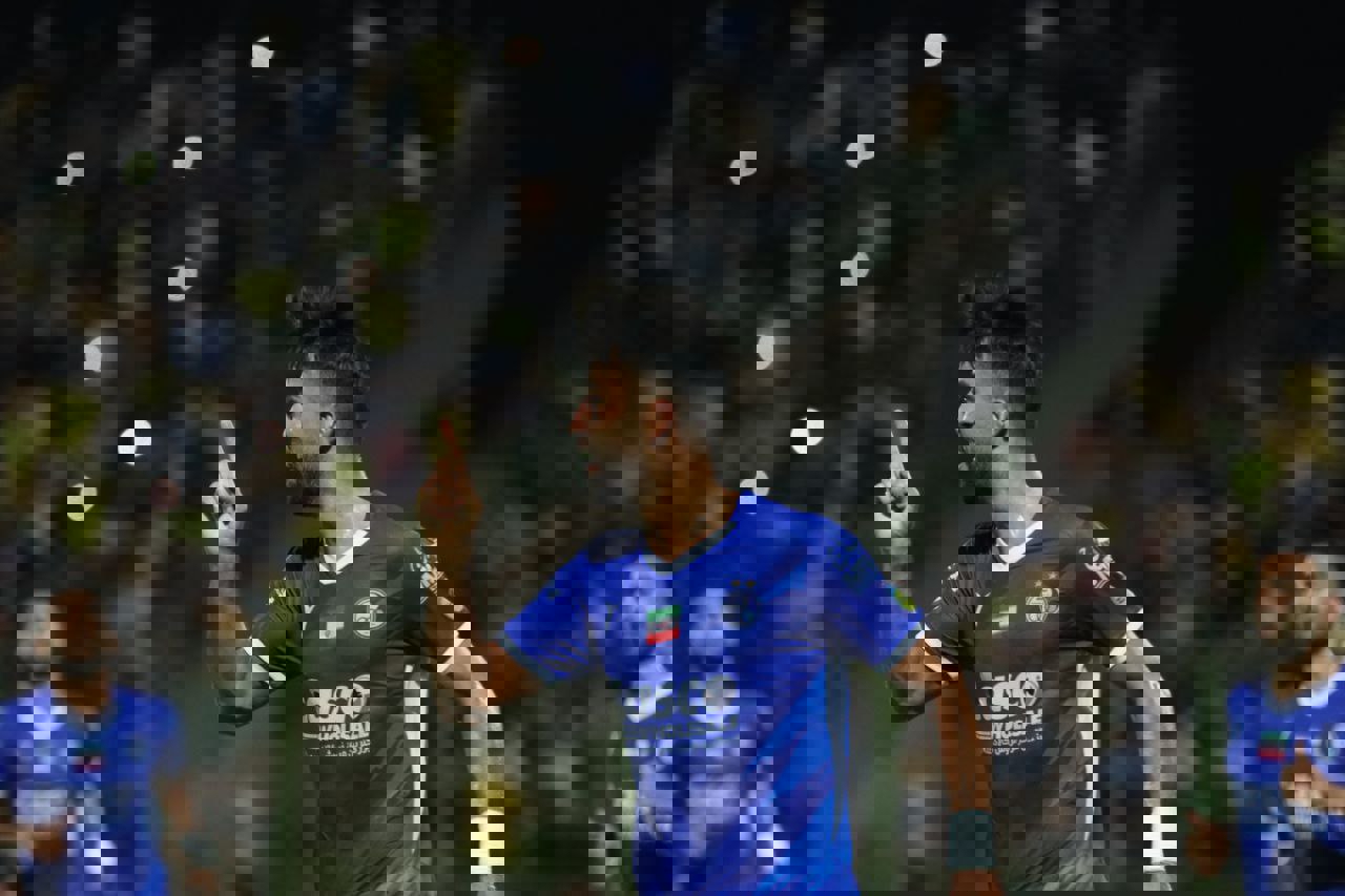 1907826