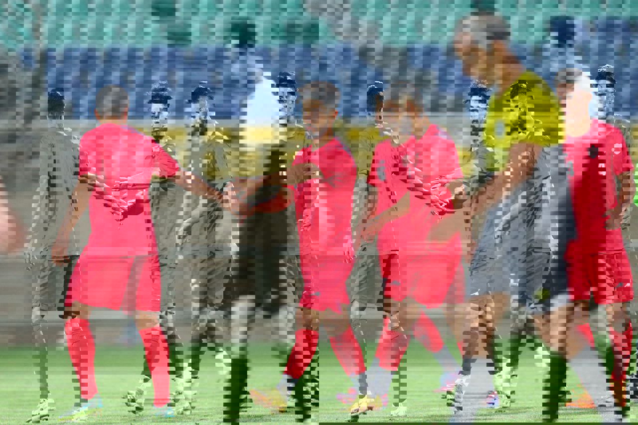 1907790