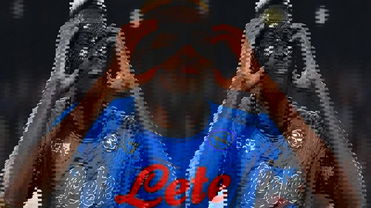 1907814