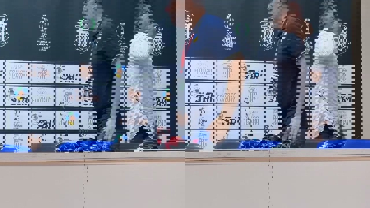 1907940