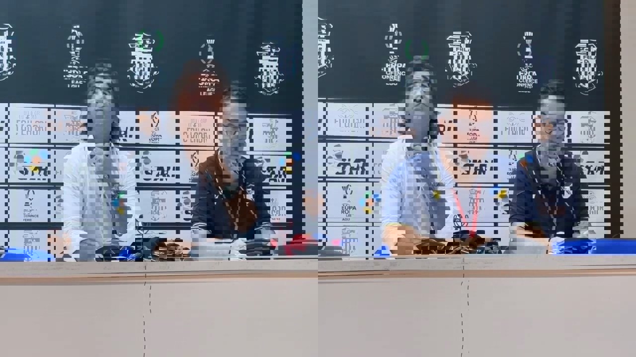 1907941