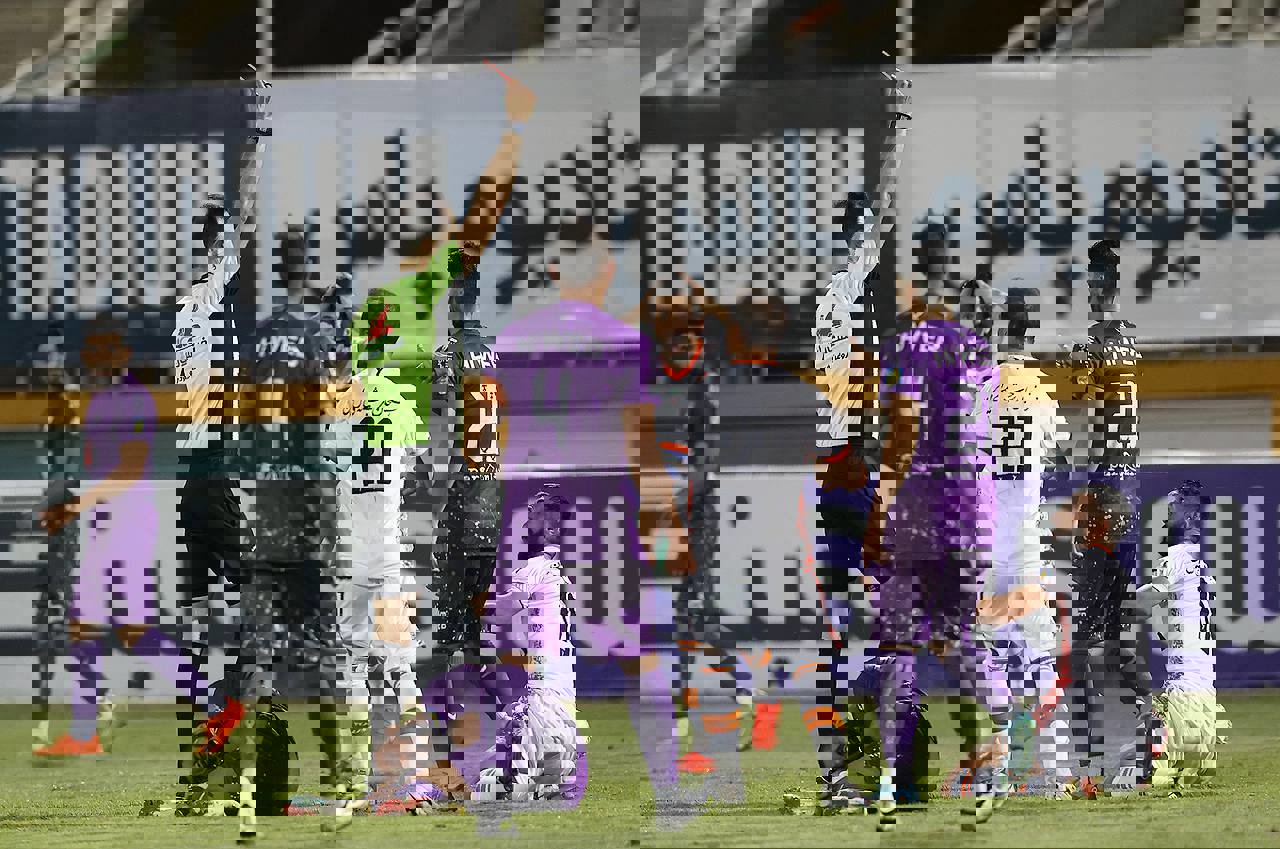 1908011