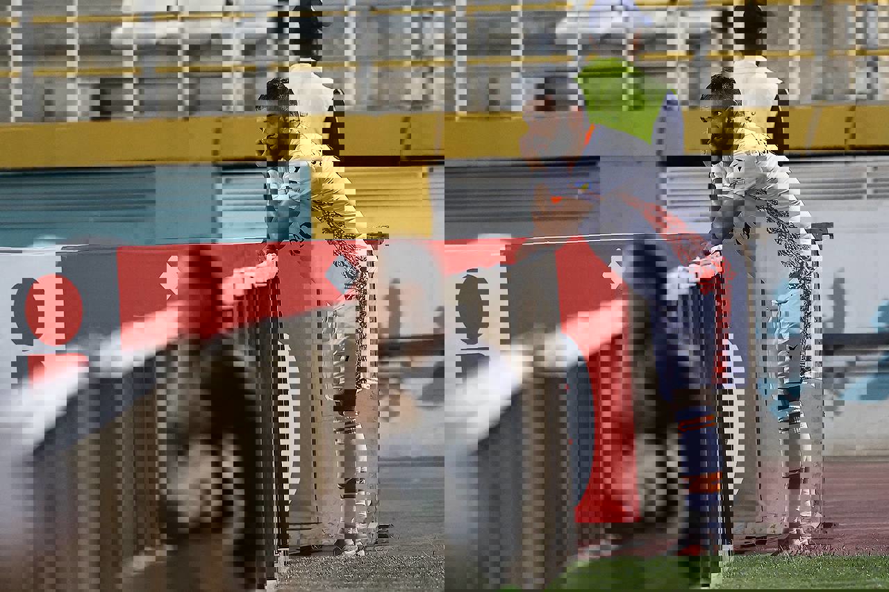 1908009