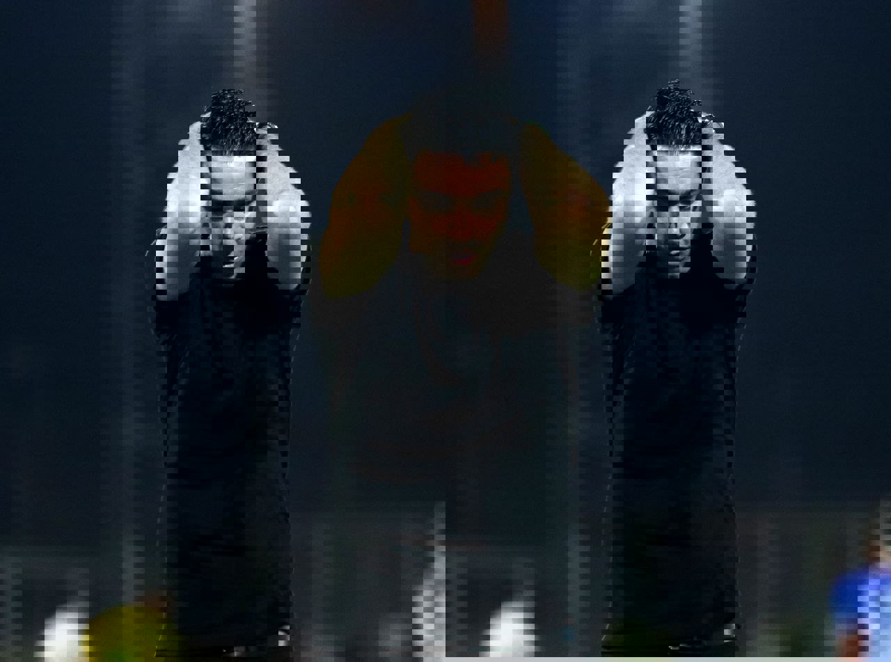 1908359