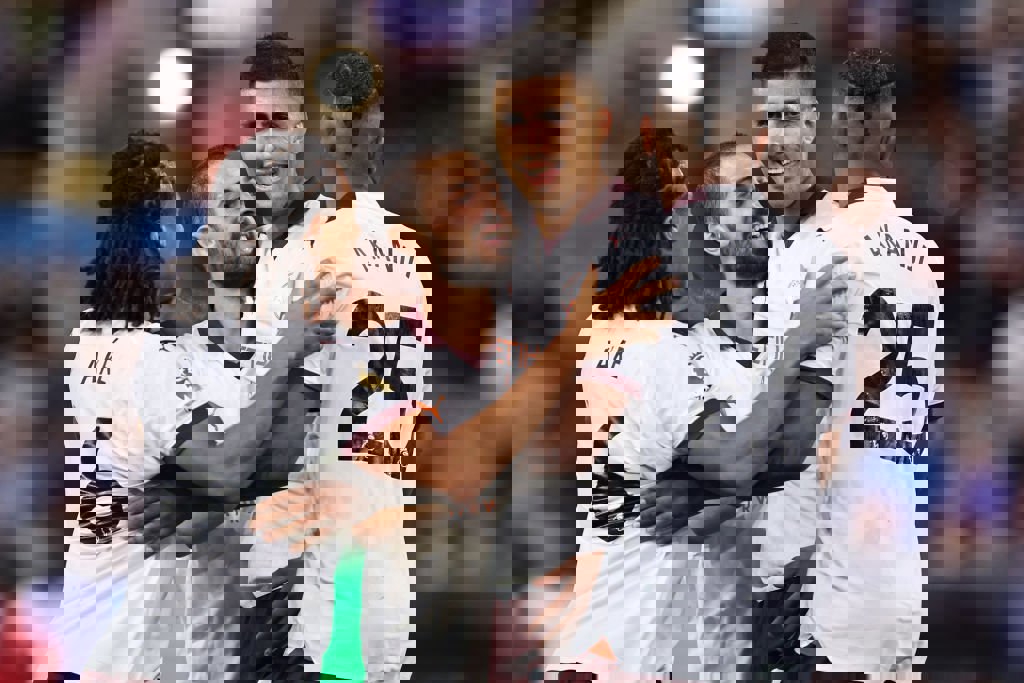 1908354
