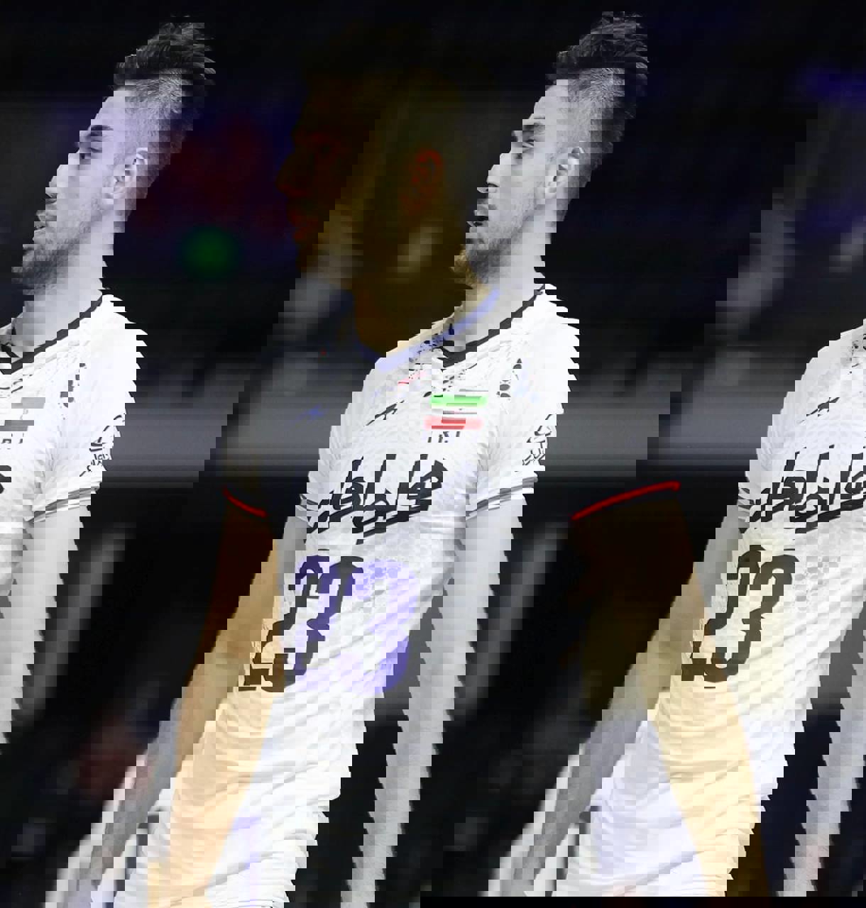1908732