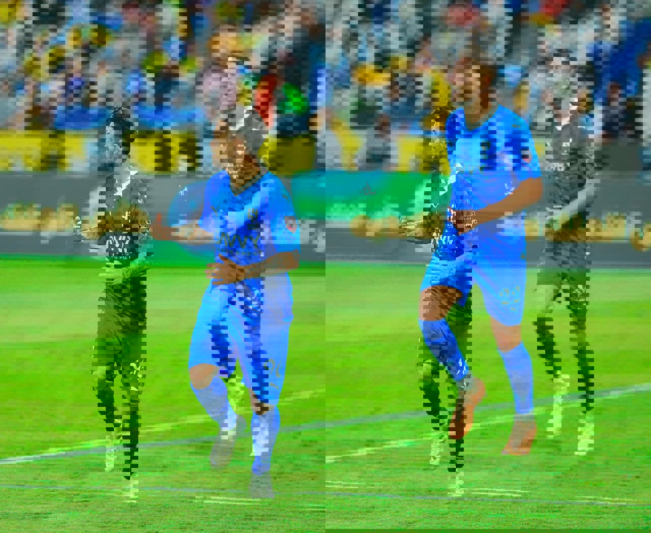 1908754