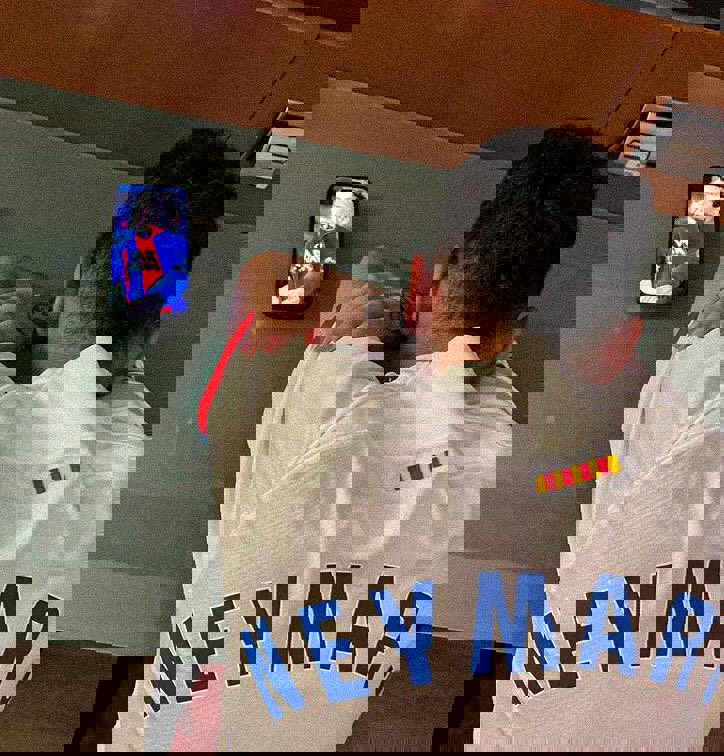 1909294
