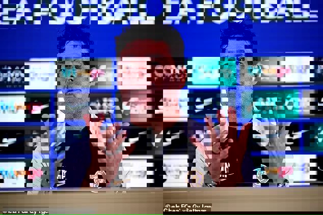 1909301