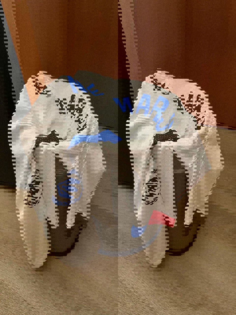 1909293