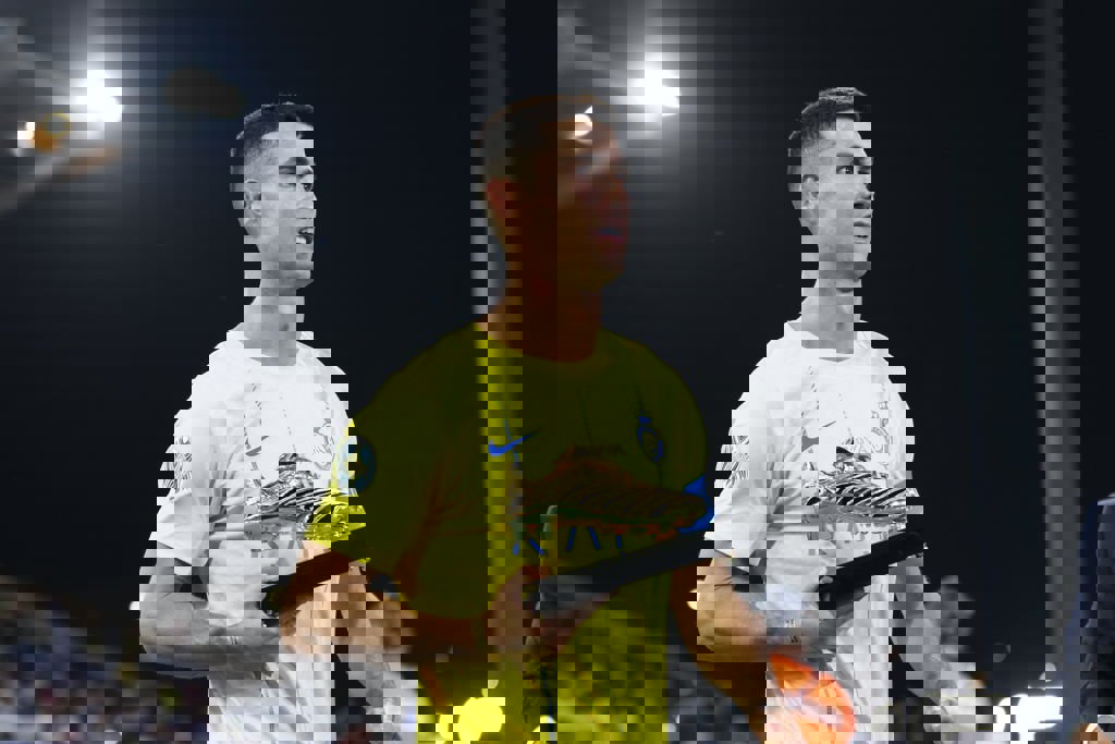 1909178