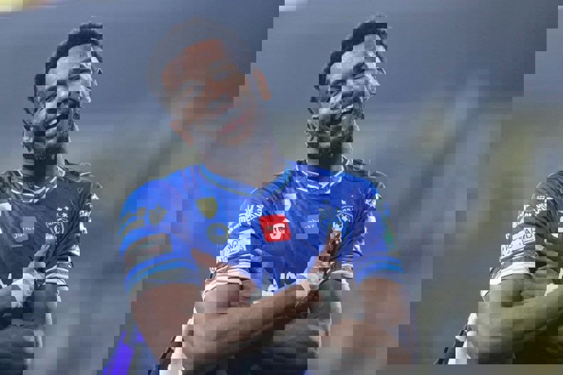 1909089