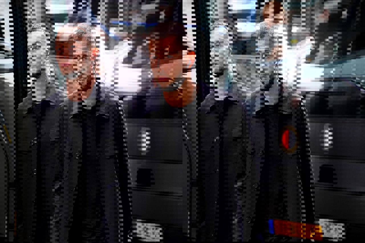 1909140