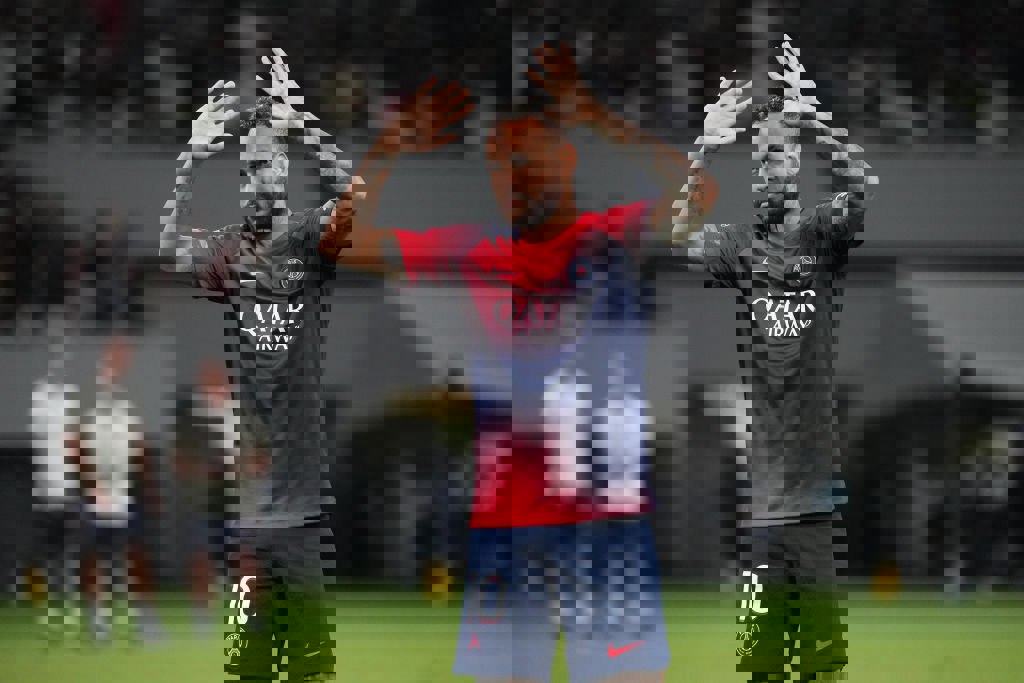1909190