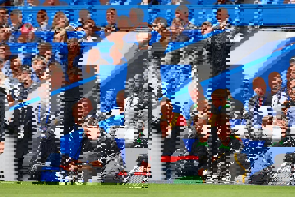 1909268