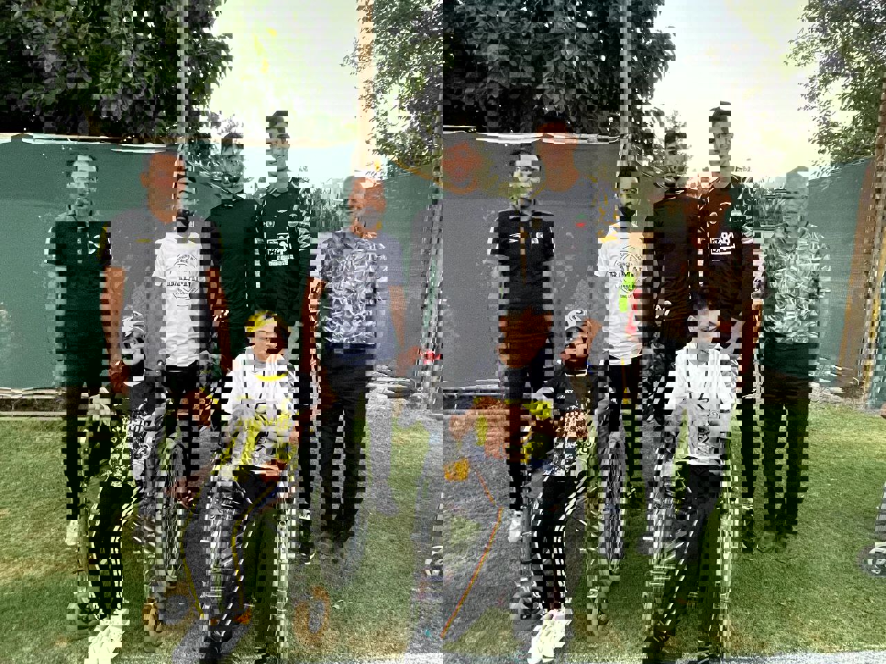 1909348