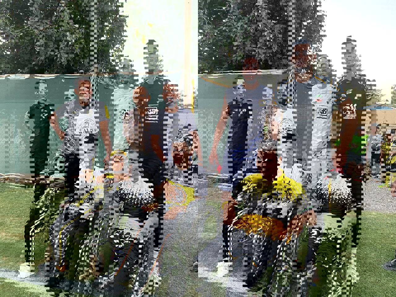 1909344