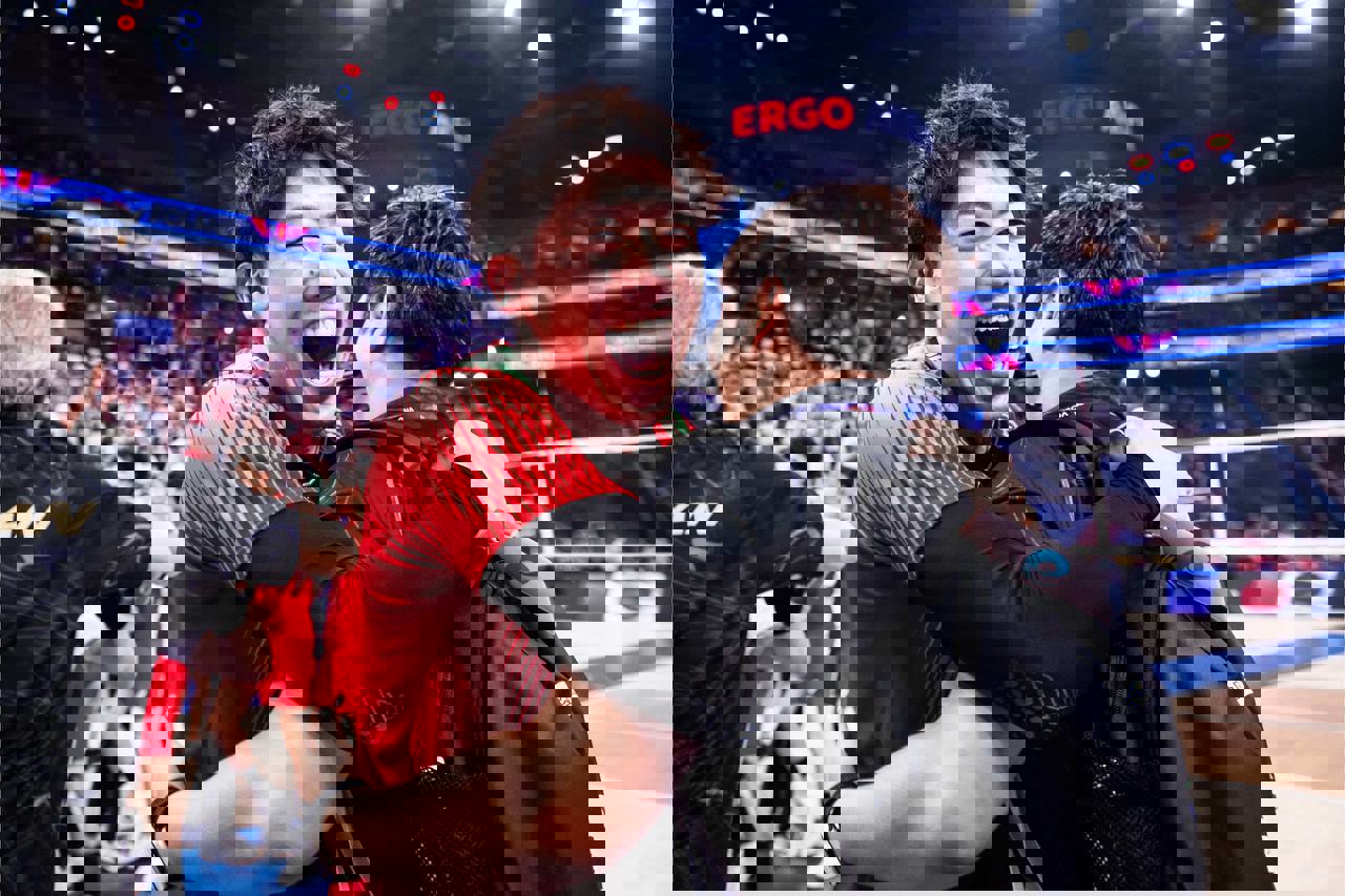 1909614