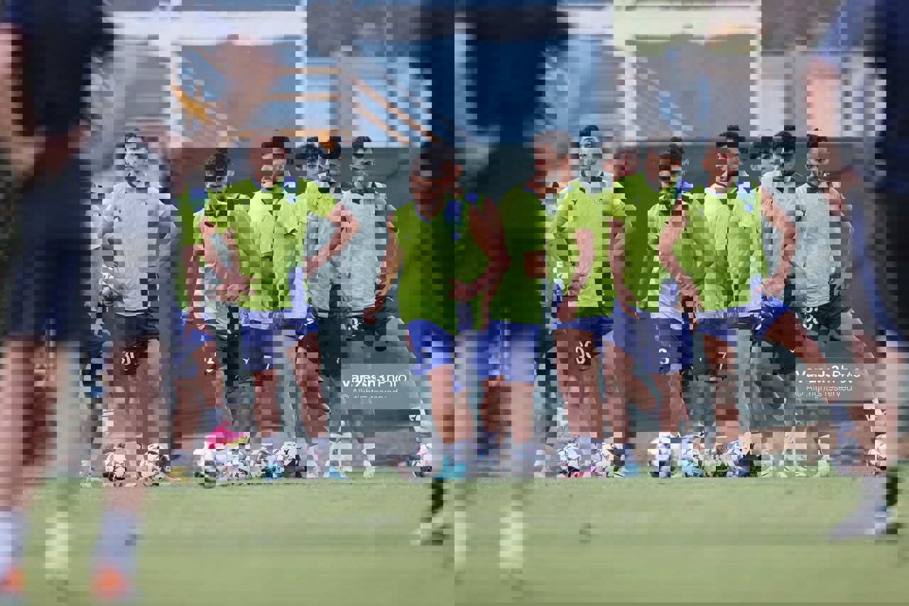 1909581