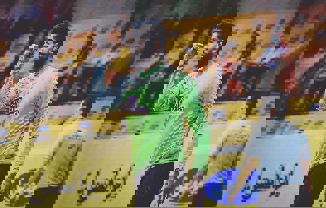 1909561