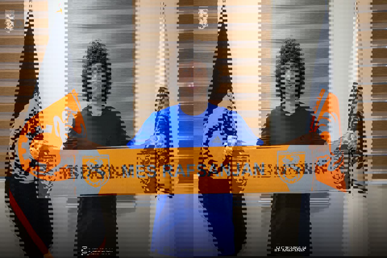 1909677