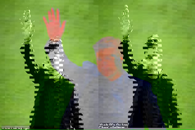 1909747