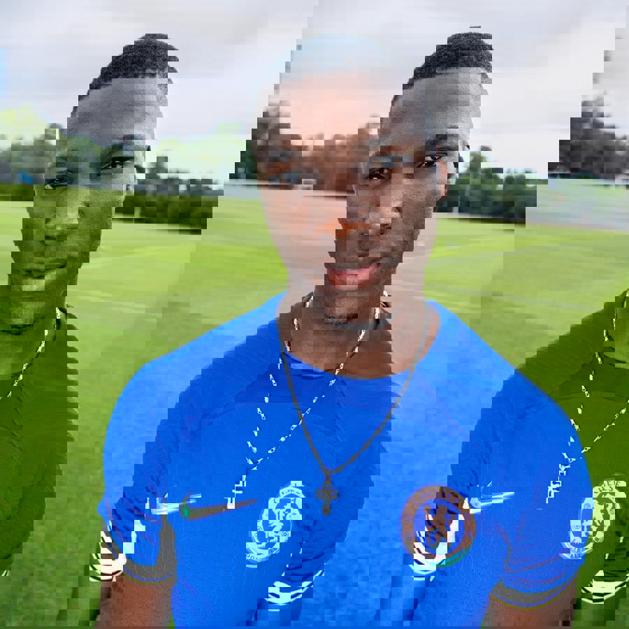 1909724