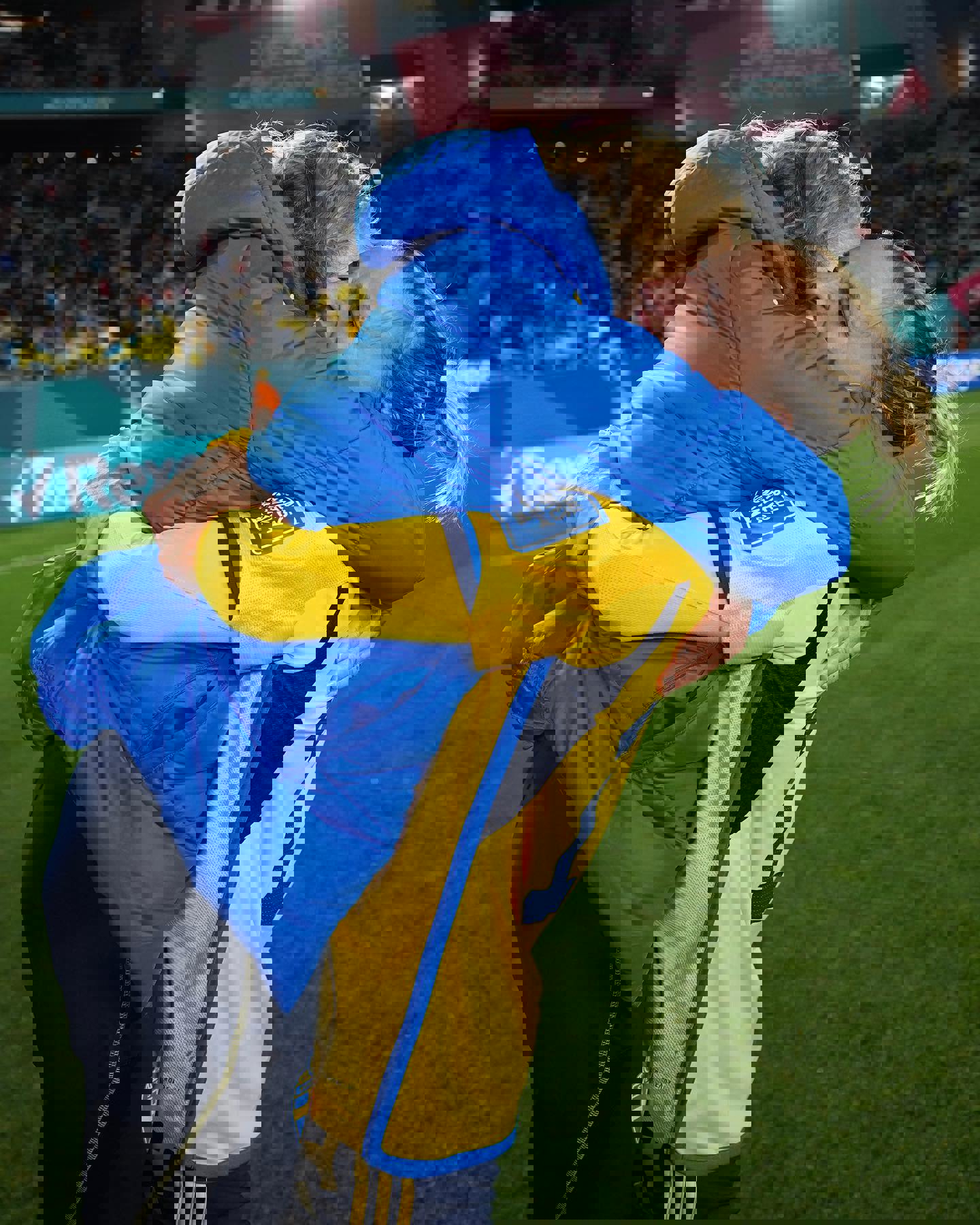 1909703