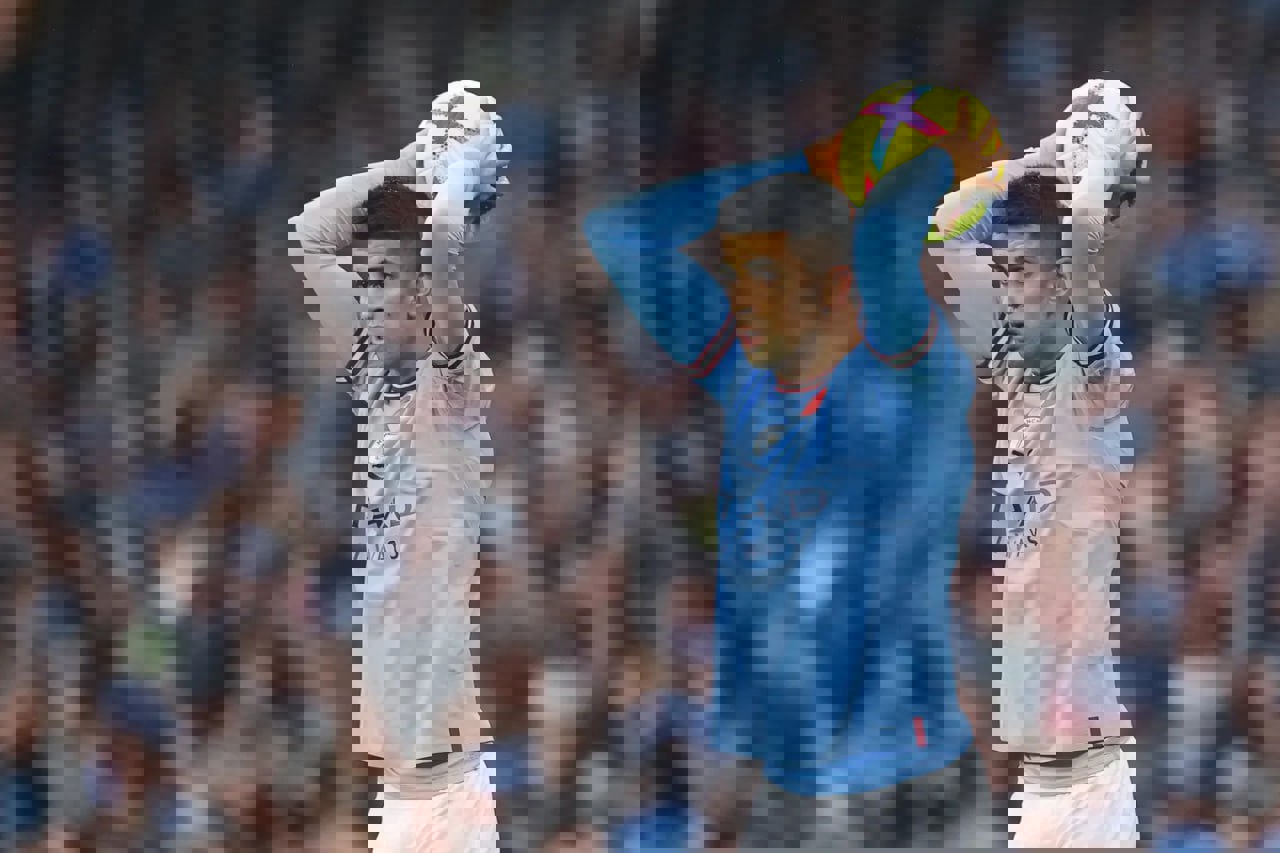 1909631