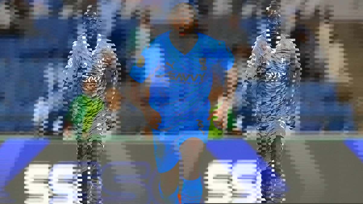 1909717