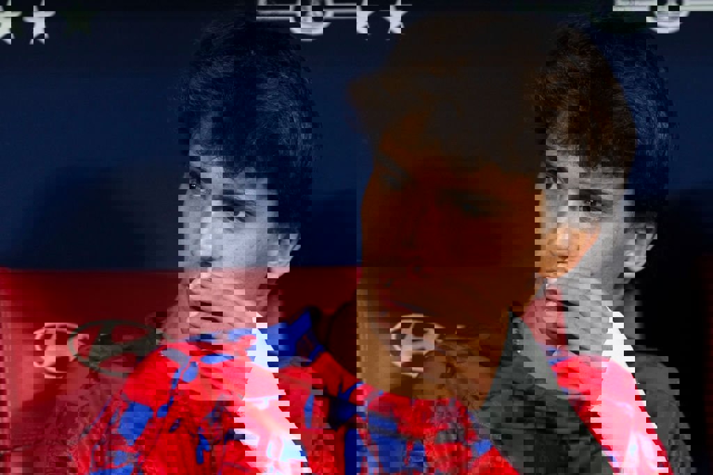 1909879