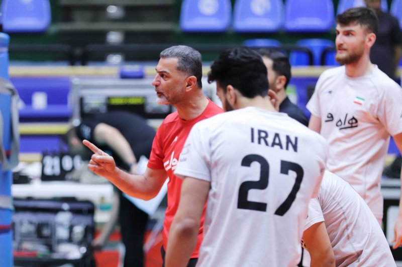 آپدیت جدید عطایی: جدیتر از هر وقت دیگر!(عکس)