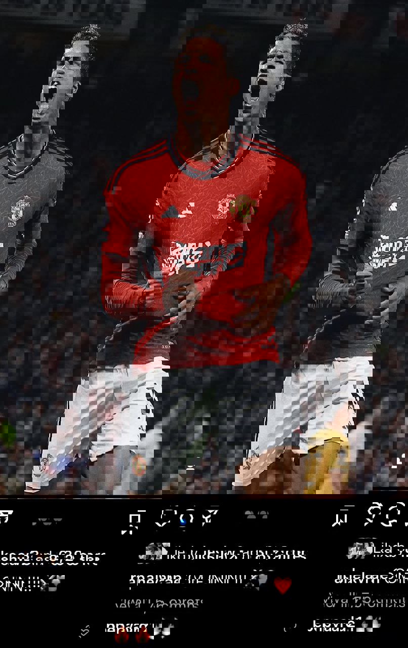 1909868